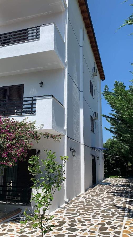 Hotel Natali Dhërmi Extérieur photo