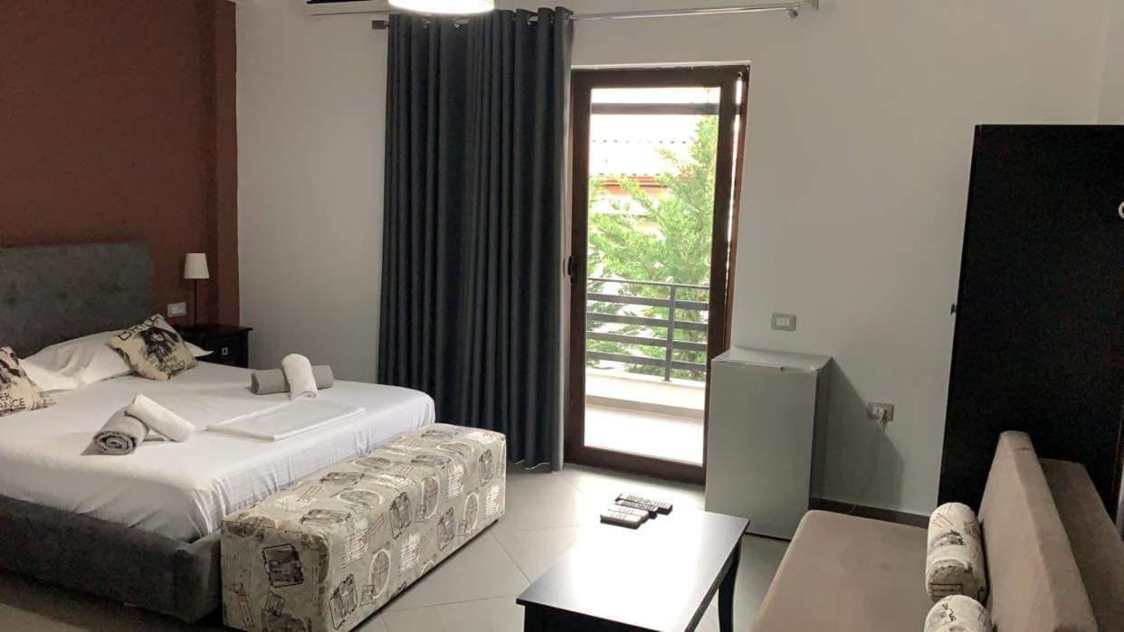 Hotel Natali Dhërmi Extérieur photo